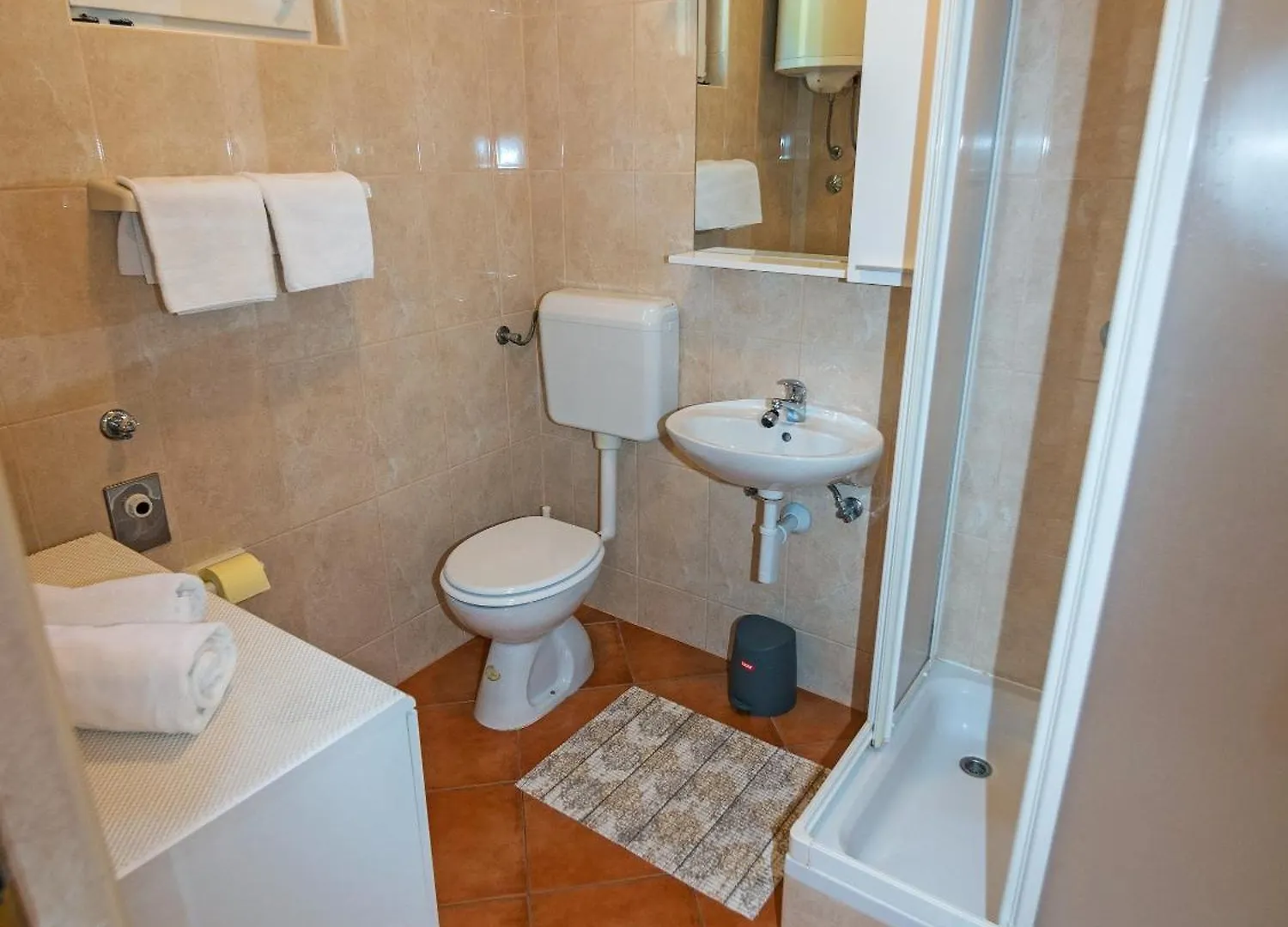 House Suzyivan Supetarska Draga